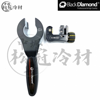黑鑽棘輪切管刀組 _11196_封面_.jpg 黑鑽棘輪切管刀組 _11196_封面_.jpg
